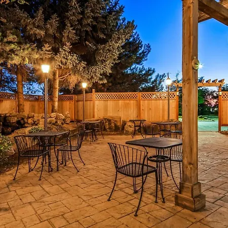 Best Western Plus Caldwell Inn & Suites-3