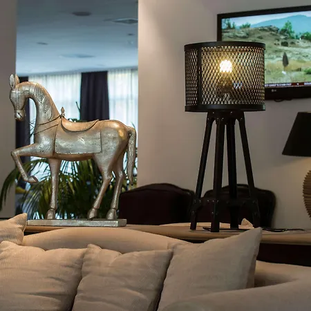 Tryp By Wyndham Wuppertal-2