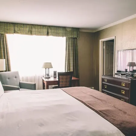The Hotel On Pownal-2