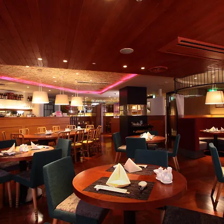 Hotel Plaza Osaka-3