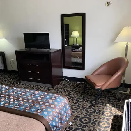 Travelodge By Wyndham Torrington-2