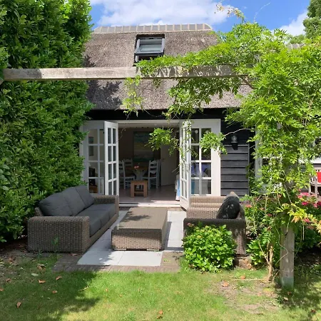 Private Romantic Cottage Utrecht-2