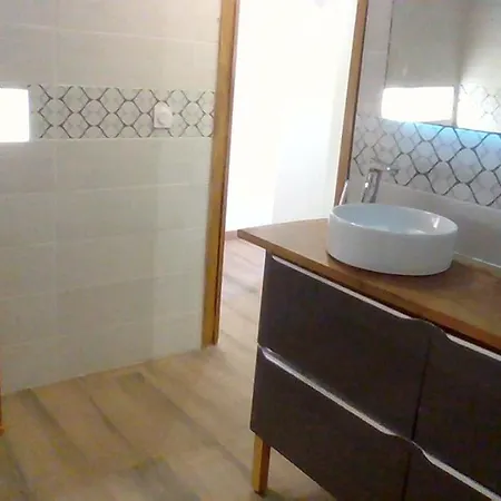 Chambre Queen- Size, N2, A 300M Plage,Clim,Wifi-3