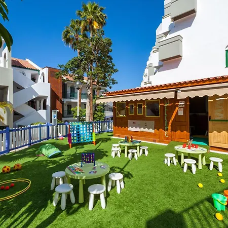 Playaolid Suites & Apartments-3