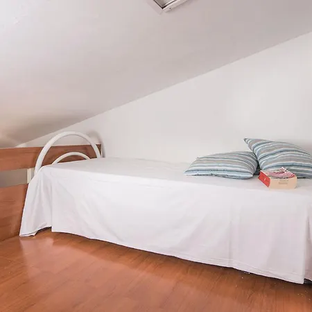 Thr-Isa-Appartament Plus With Mezzanine, 4 Beds, Air Conditioning And Private Outdoor Area In Village With 6 Swimming-Pools-2