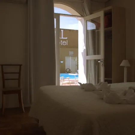 Crigial Hotel-2