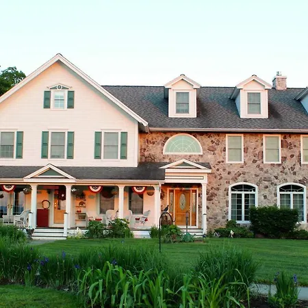 Maple Shade Bed & Breakfast-2