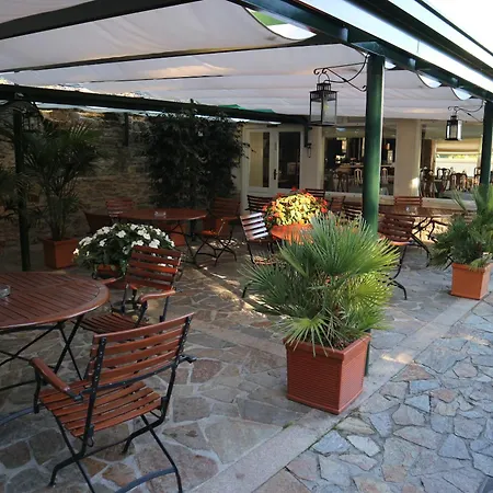 Hotel Virxe Da Cerca By Pousadas De Compostela-3