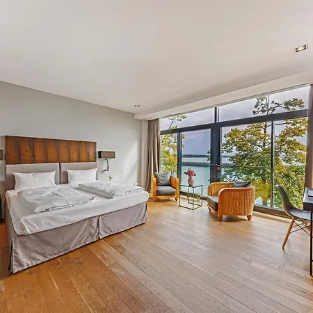 Aika Seaside Living Hotel-2