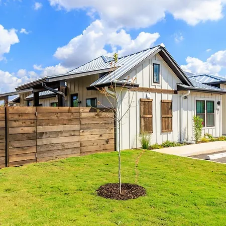 Longhorn Haus-2