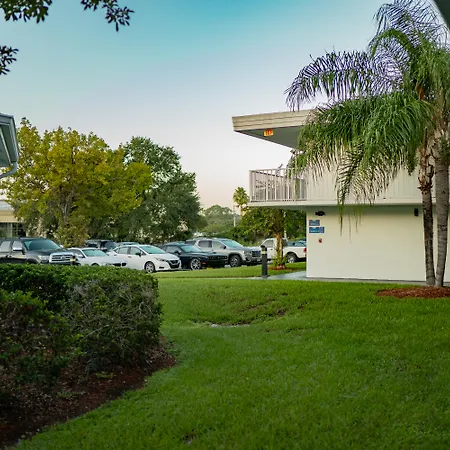 Baymont By Wyndham Orlando Lake Buena Vista South-3