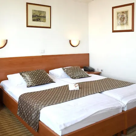Hotel Neboder-3