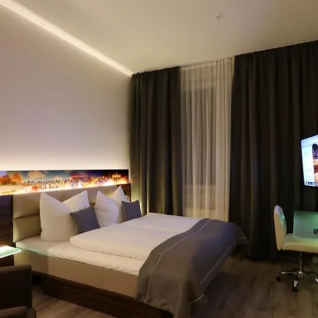 Hoteltow-3