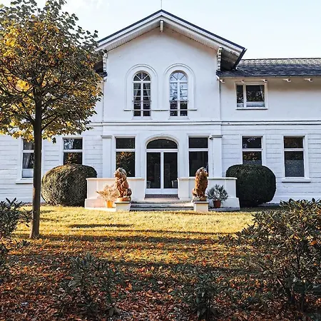 Hotel Weißes Schloß-2