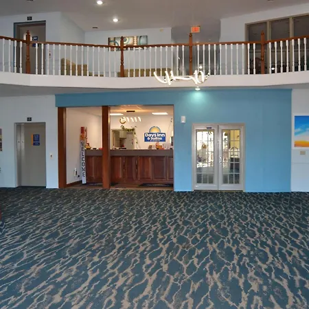 Days Inn And Suites By Wyndham Sikeston-3