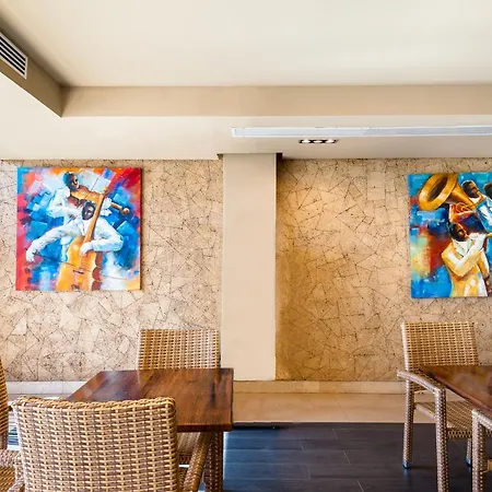 Kn Hotel Arenas Del Mar Adults Only-3