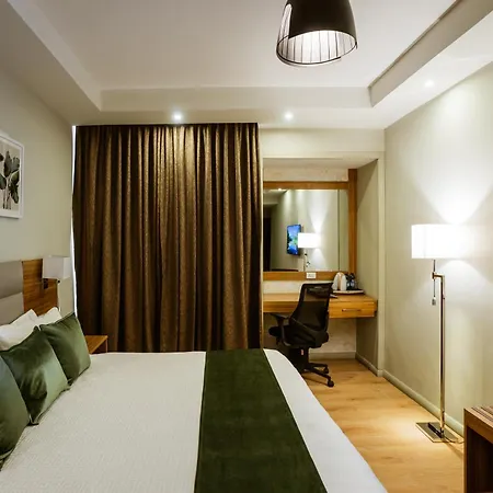 Monarch Hotel-2