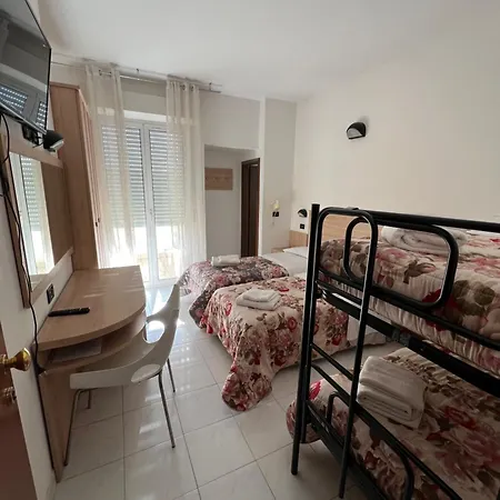 Hotel Globus-2