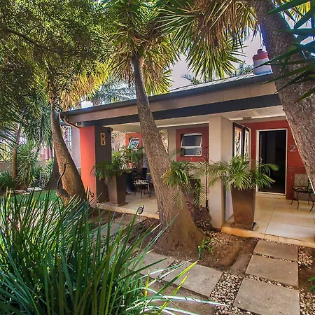 Saffron Guest House-3