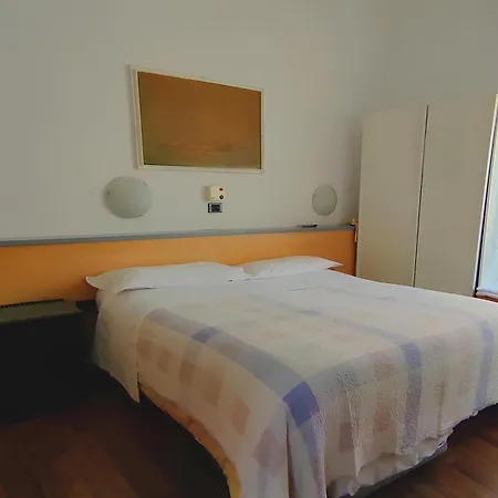 Birilli B&B-2