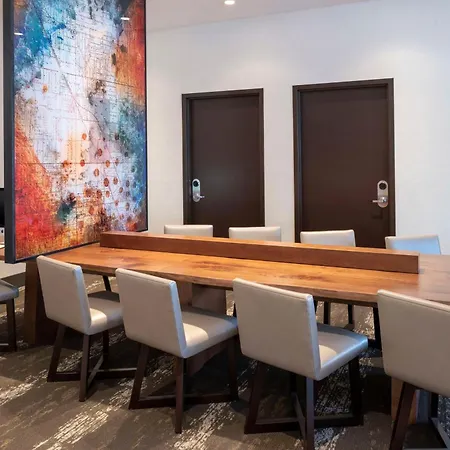 Hyatt Place Detroit/Royal Oak-3