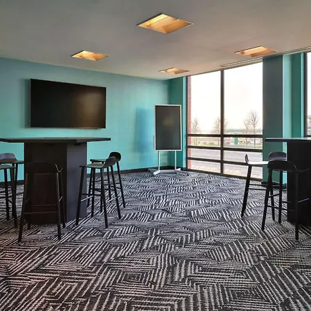 Hyatt Place Amsterdam Airport-3
