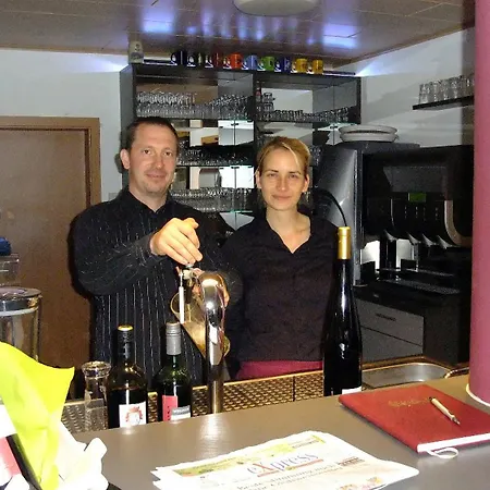 Café&Pension Am Brunnen-2