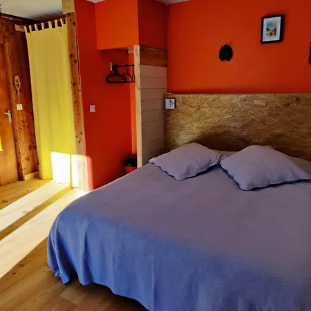 Chambre d'hôtes Chalet AILLEURS-3