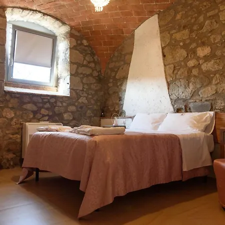 Casale 1541-2