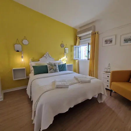 Bea'S Bed & Breakfast-3