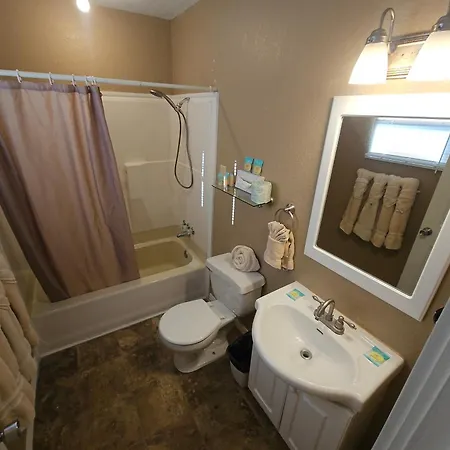 Country Inn Motel-3