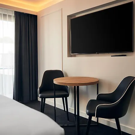 Gr8 Hotel Breda-2