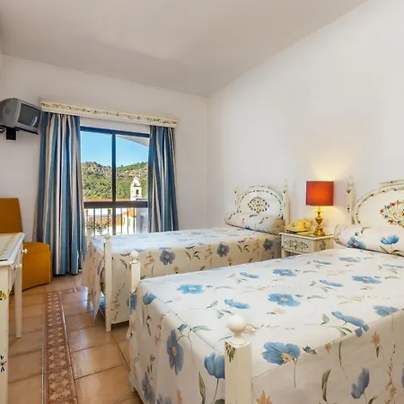 Hotel Sol E Serra-2