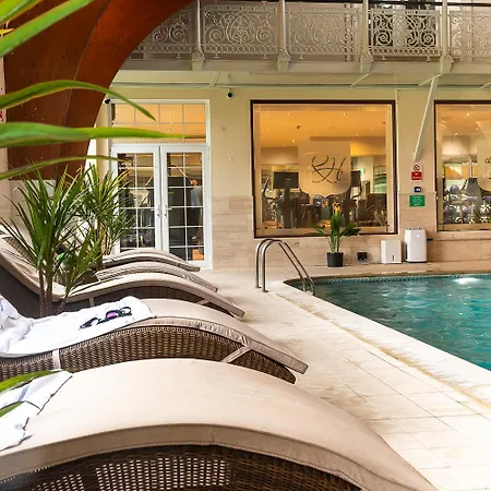 Rowton Hall Hotel And Spa-2