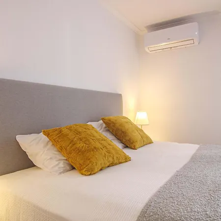 Pine House - Faro Airport, Beach And City Center-2