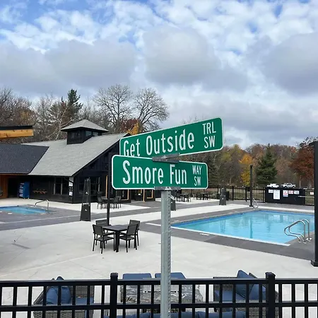 Quarterdeck Resort-2