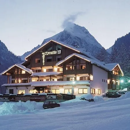 Hotel Tyrolia-3