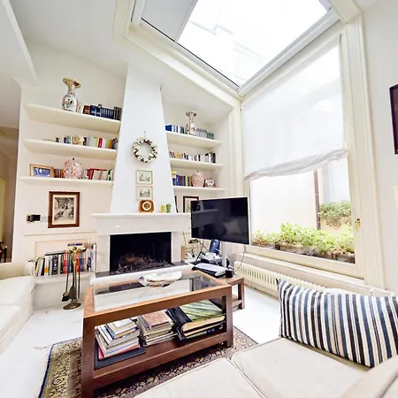 Al centro Luxury Home-2