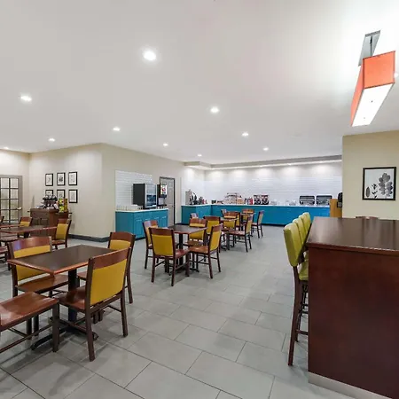 Country Inn & Suites By Radisson, Findlay, Oh-3