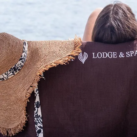 Princesse Bora Lodge & Spa-3