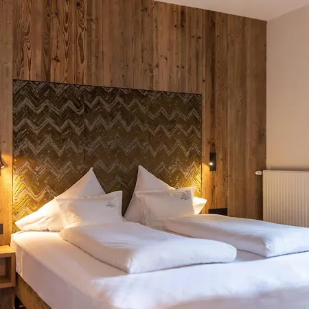 Hotel Sonnenspitze-3