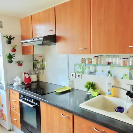 ! A découvrir ! NATURALBNB - Chambres d'hôtes zen au calme - Top confort et reposant - PARKING GRATUIT SECURISE - Garage vélos et motos - OFFERT COPIEUX PETIT DEJEUNER fait maison sucré-salé, local et bio - Accueil et convivialité garantis !-2