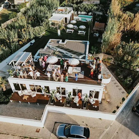 We Surf House-2
