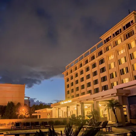 The Everest Hotel-2