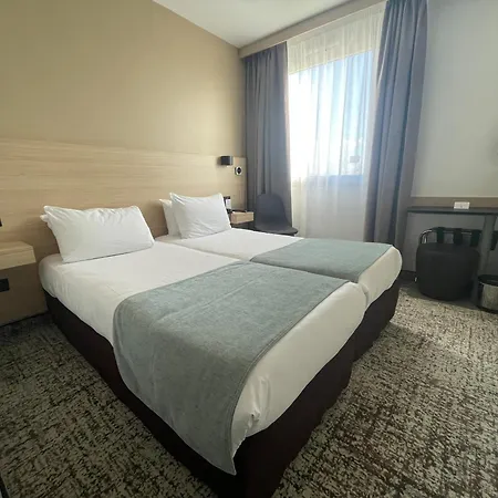 Sure Hotel by Best Western Bordeaux Lac-2