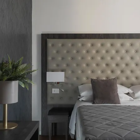 Hotel Re Enzo-2
