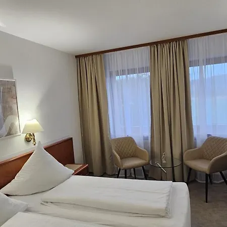Hotel Garni Vierjahreszeiten-2