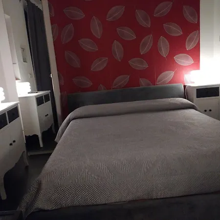 B&B Mini Hotel Incity-Close Train Station And Port--2