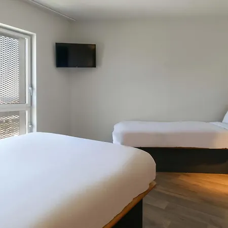 B&B Hotel Marseille Euromed-3
