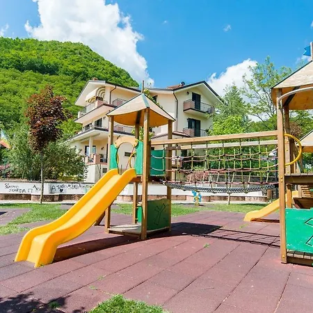 Soggiorno Boccuti-2